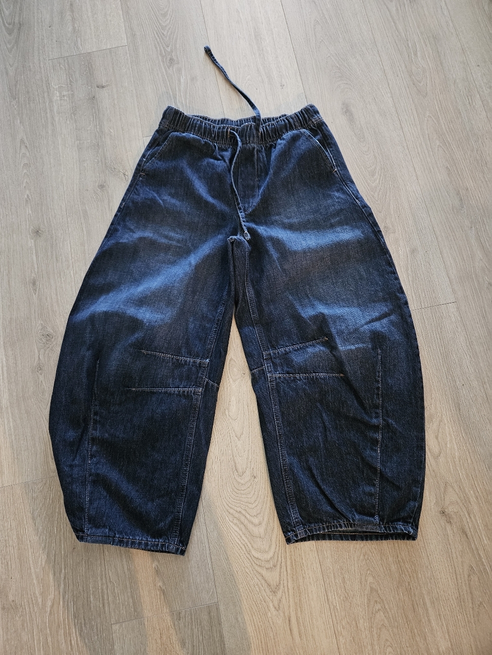 Old Navy Relaxed Wide-Leg Barrel Dark Blue Denim Jogger Jeans XS